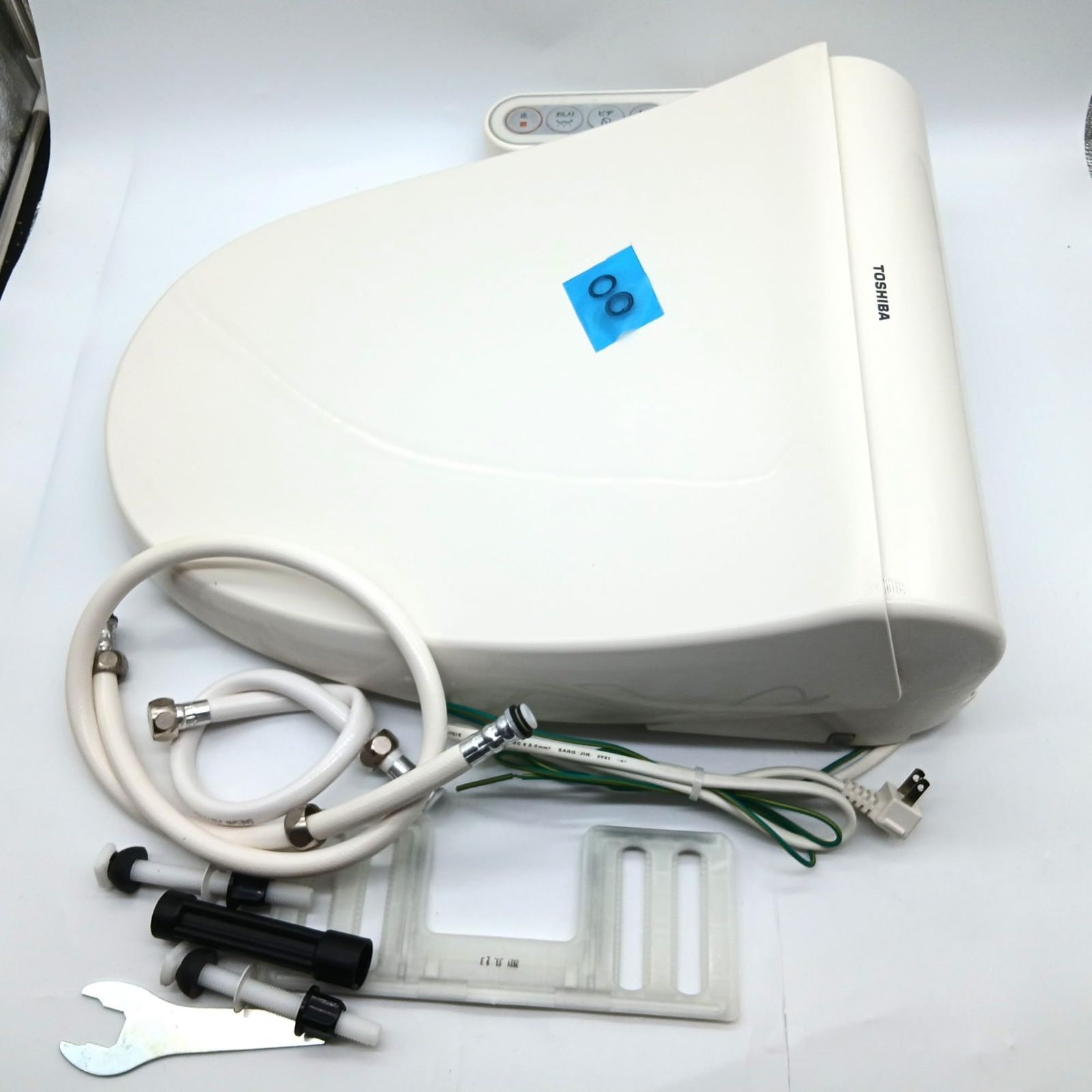 No.4071 TOSHIBA 東芝 温水洗浄便座 温水便座クリーンウォッシュ オート脱臭 省エネ型 瞬間式 SCS-S300 パステルアイボリー