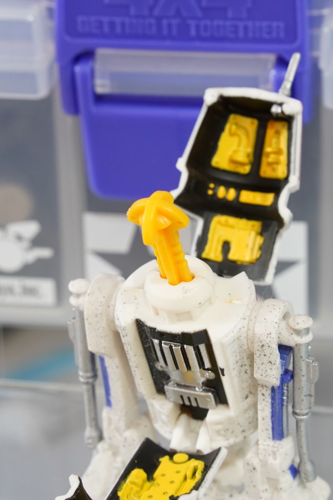 スター・ウォーズ / Star Wars R5-D4 “Blast-Apart” アストロメク
