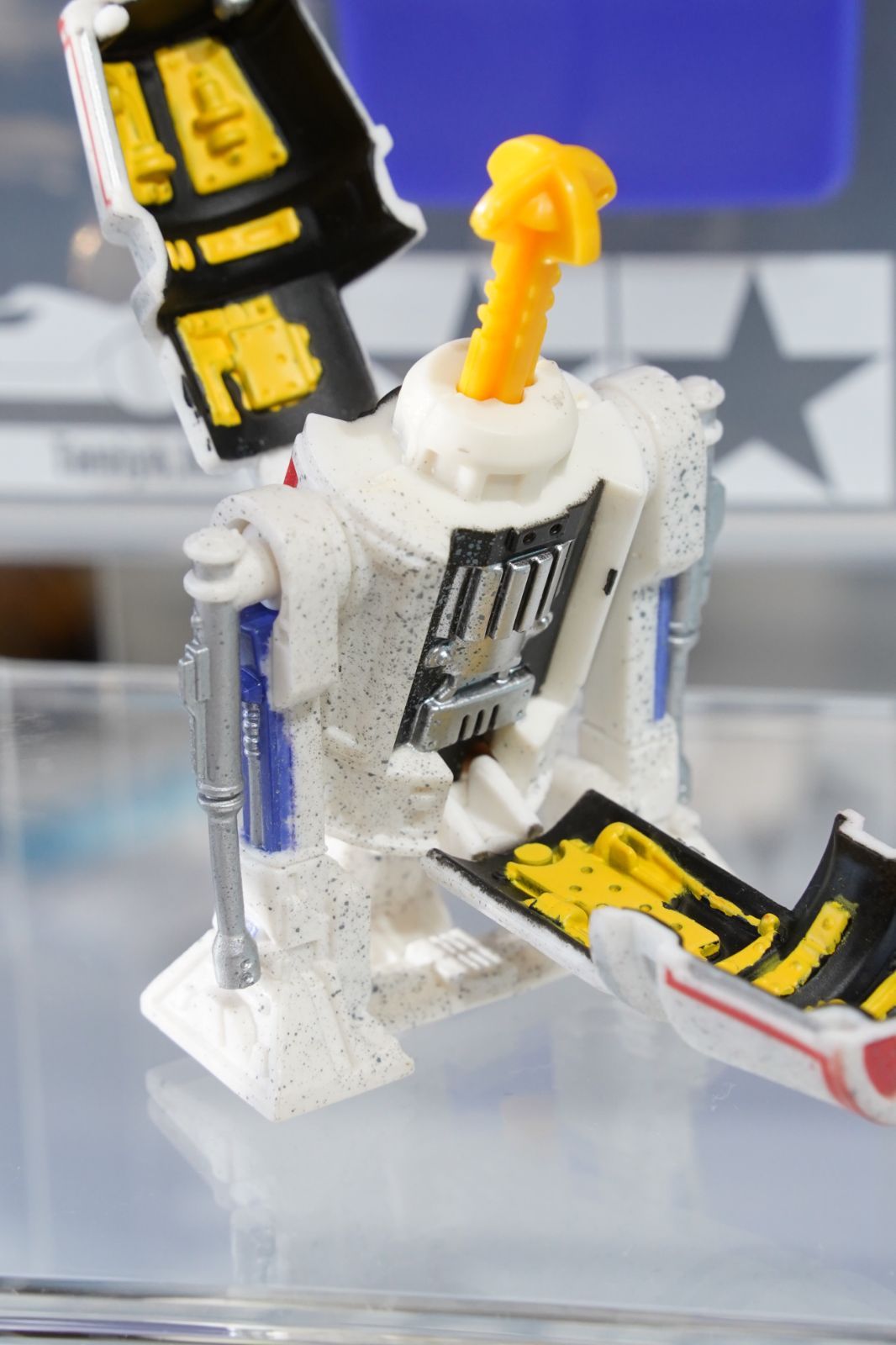 スター・ウォーズ / Star Wars R5-D4 “Blast-Apart” アストロメク
