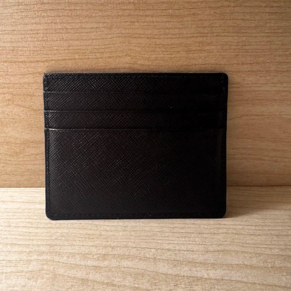 PRADA プラダ サフィアーノ トライアングル ロゴ カーフスキン カードウォレット