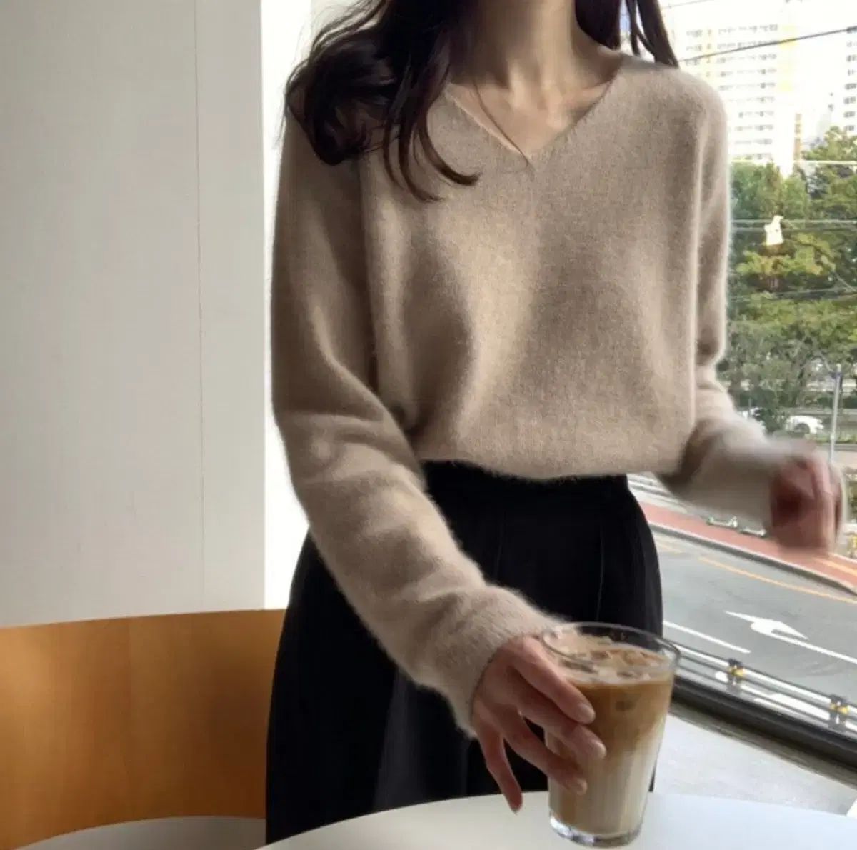 Wear weather セージ Vネック ホールガーメント ニット ベージュ