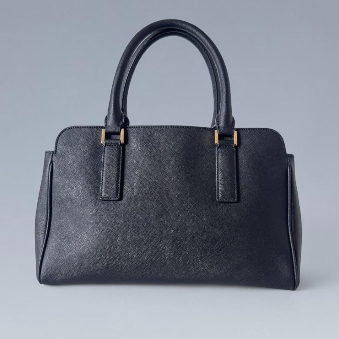 ️ アニエスべー