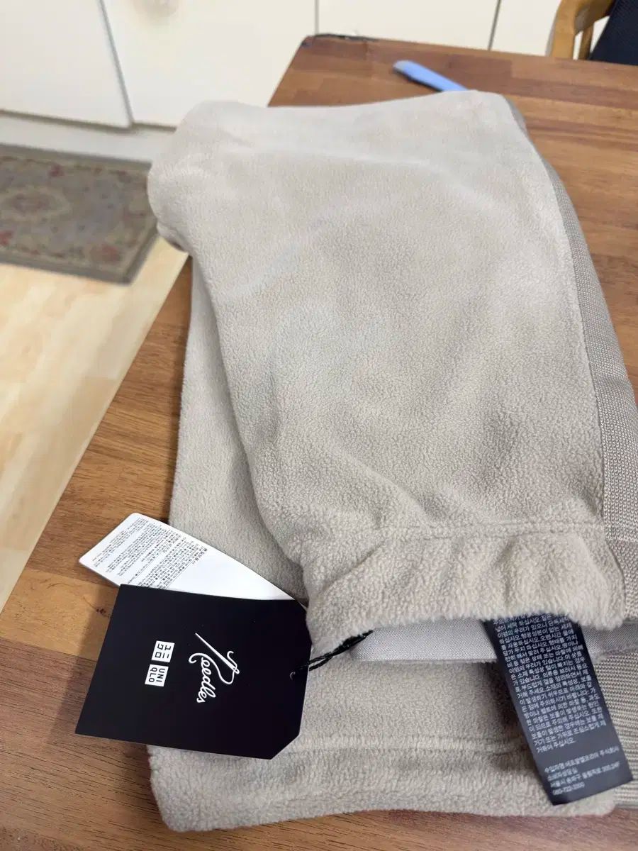 ユニクロ ニードルズ ベージュ パンツ xs DECORATOM_COM_BR