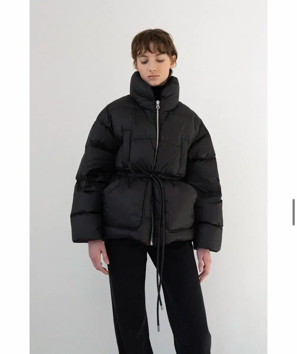 ル ハイネック ダックダウン ブラック