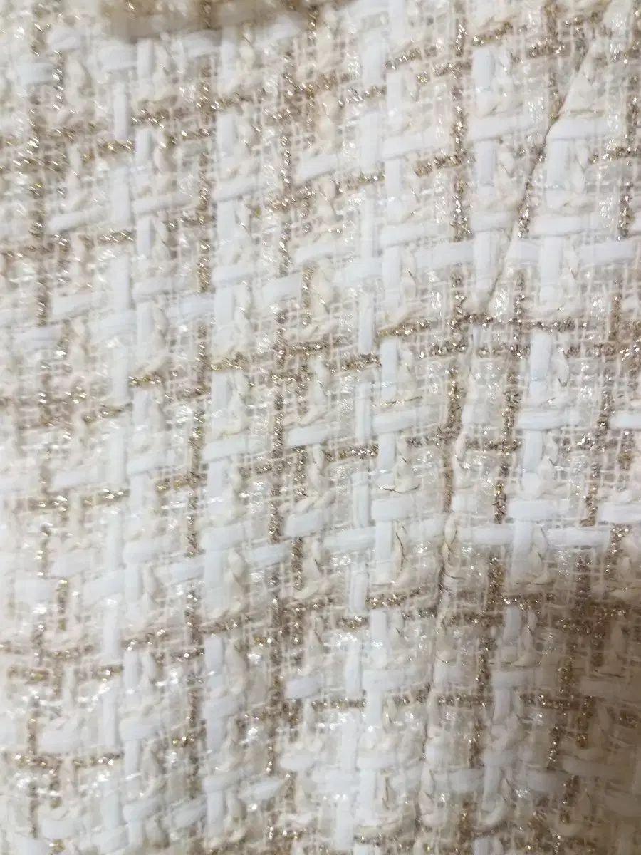 ゴールドボタン