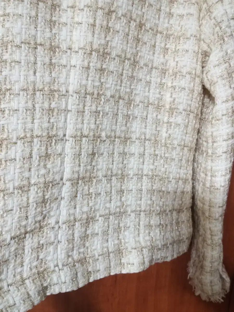 カールラガーフェルド ゴールド糸 ゴールドボタン ツイードジャケット GULLKHAN_COM