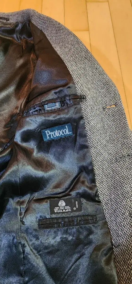 ツイードジャケット