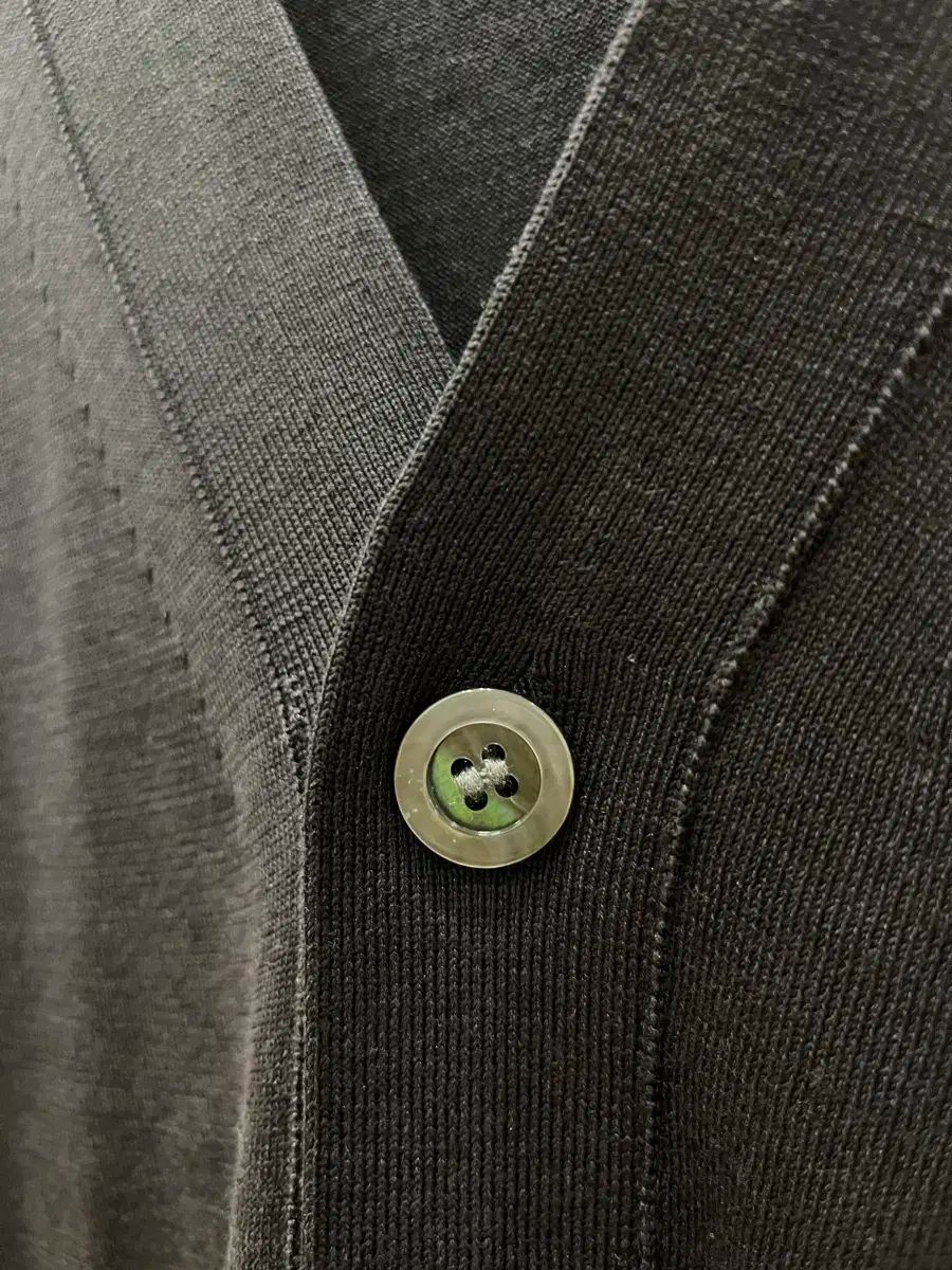 コス シルク Vネック カーディガン S