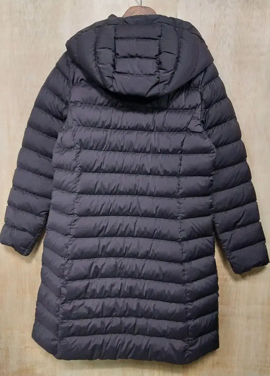 ダウンジャケット