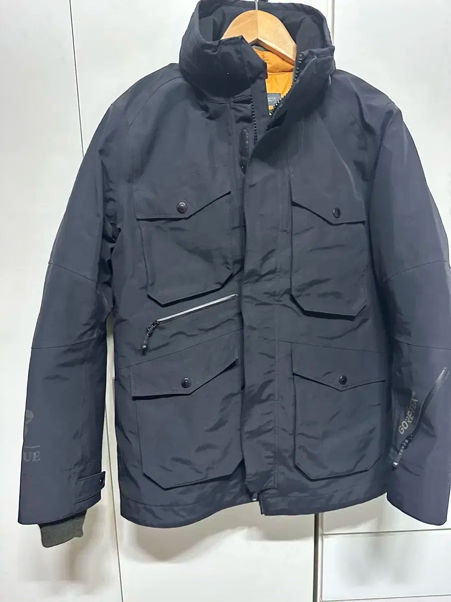 ニューバランス イーストローグ コラボ ゴアテックス ジャケット Mサイズ