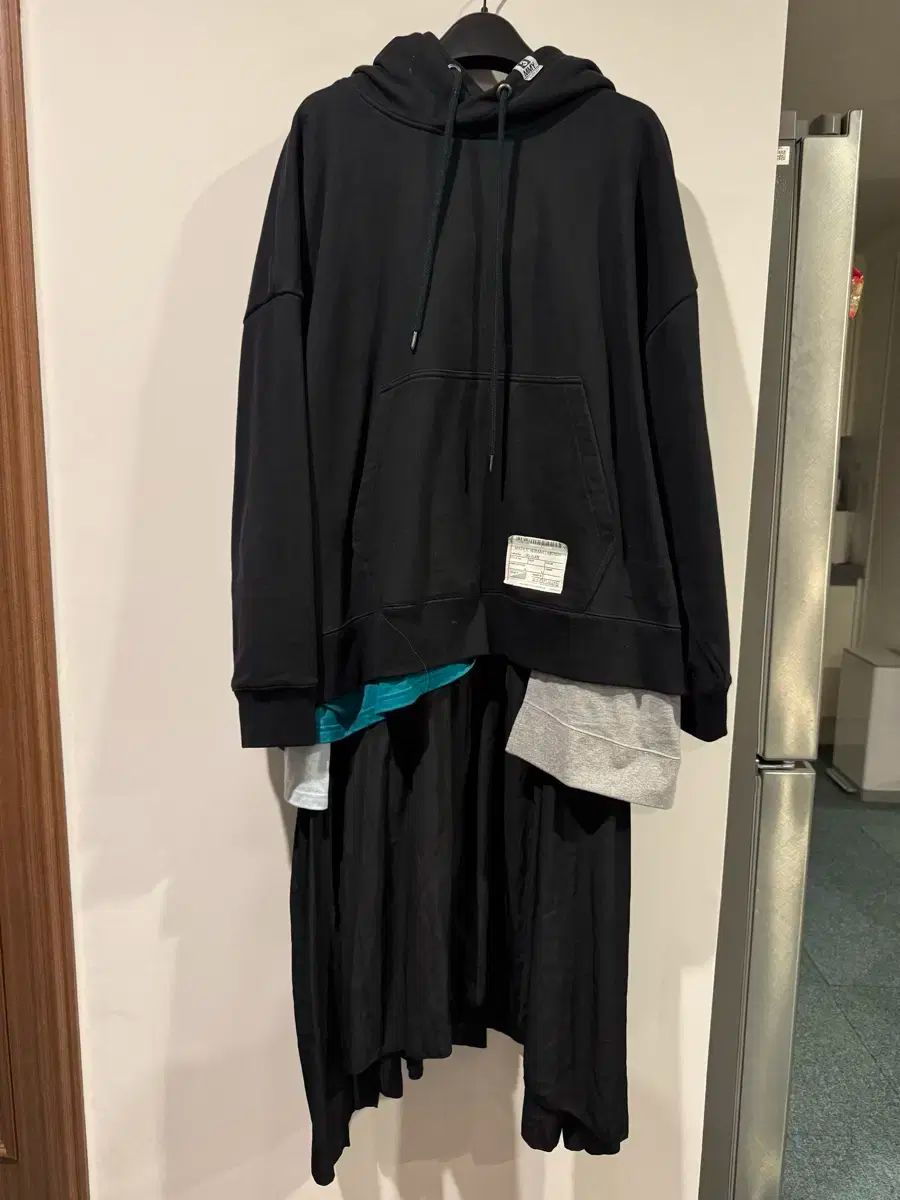 メゾンミハラヤスヒロ フード付きワンピース