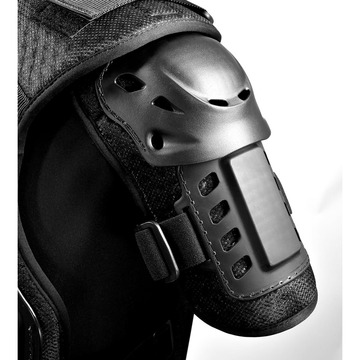 チェストガード Black