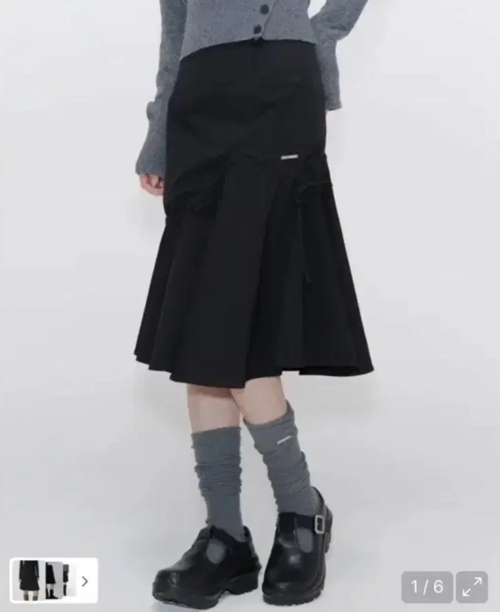 ミセキSEOUL ソウルシャーリング フリル ミディ スカート ブラック 1サイズ