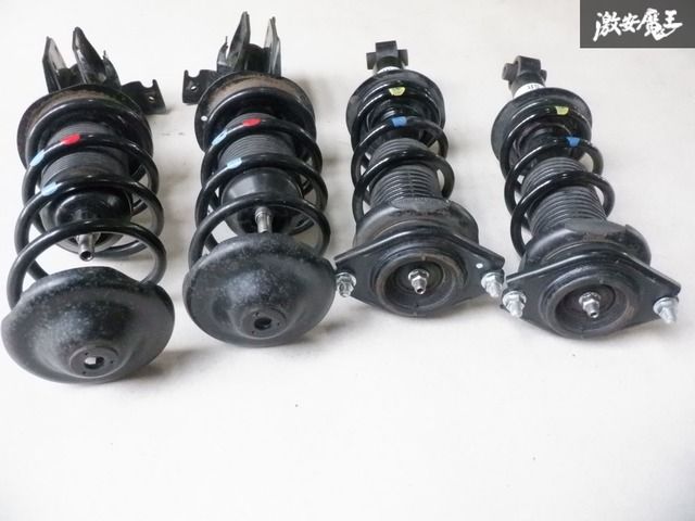 程度良好◆GR86(ZN8)純正ショック&サス1台分セット◆使用期間&距離少な目 純正 トヨタ ZN8 GR86 ハチロク サスペンション 1台分 サス ショック