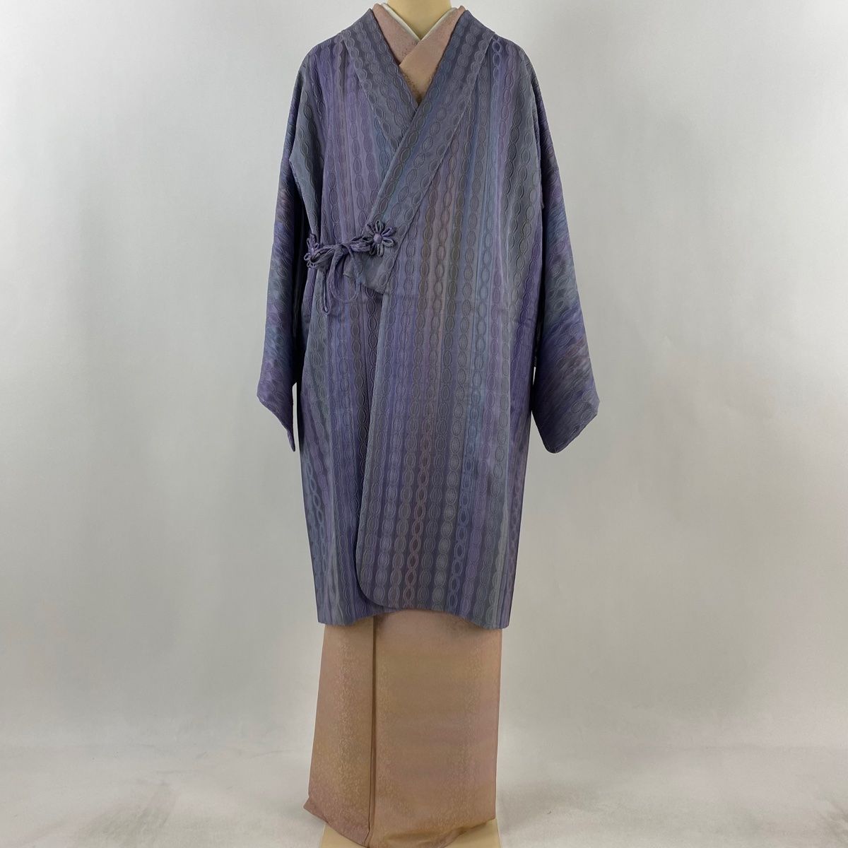 道中着 身丈102cm 裄丈67cm M 和装コート 着物衿 落款 地紋 縞 ぼかし 灰紫 正絹 秀品