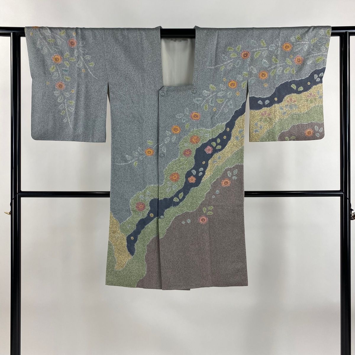 道行 身丈103cm 裄丈61cm S 松井青々 和装コート 角衿 落款 草花 幾何学模様 染め分け 金彩 灰色 正絹