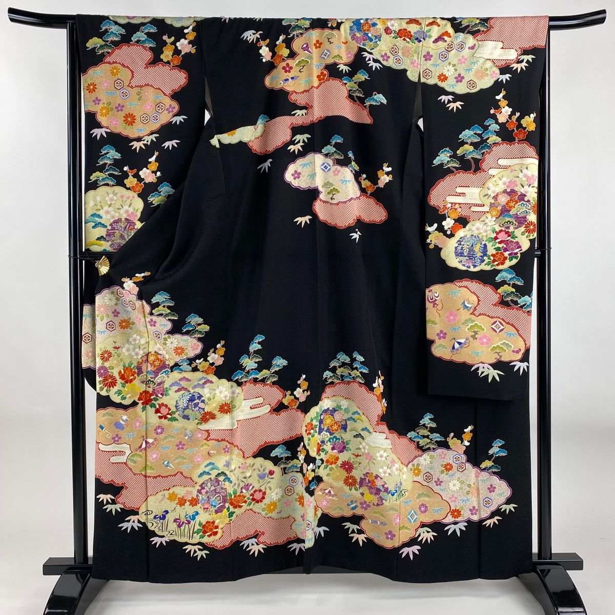 振袖 身丈161.5cm 裄丈65.5cm M 袷 松竹梅 雪輪 金糸 金彩 黒 正絹