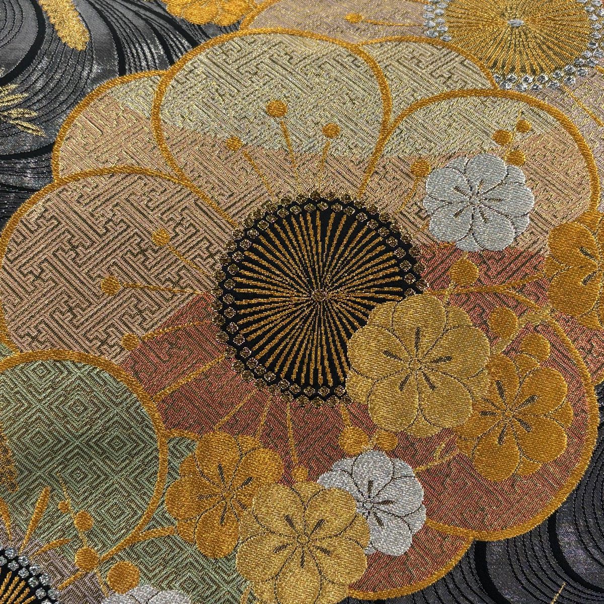 袋帯 秀品 梅 流水 箔 金銀糸 黒 六通 正絹