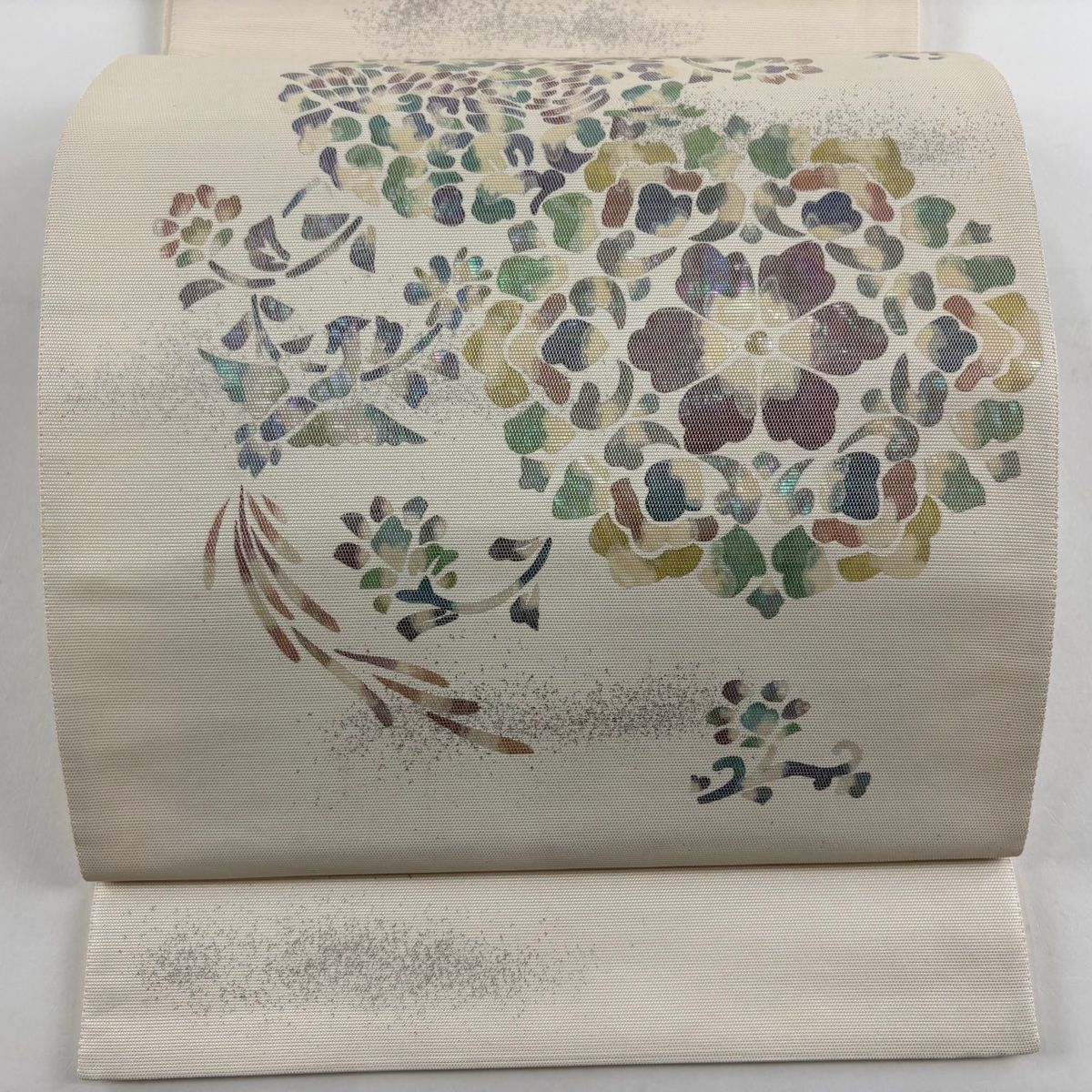 袋帯 華文 花鳥 螺鈿 銀彩 クリーム お太鼓柄 正絹