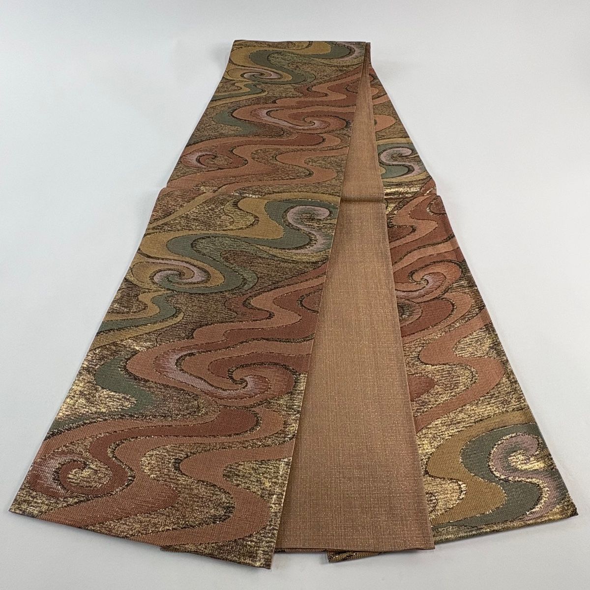 幾何学模様 金糸