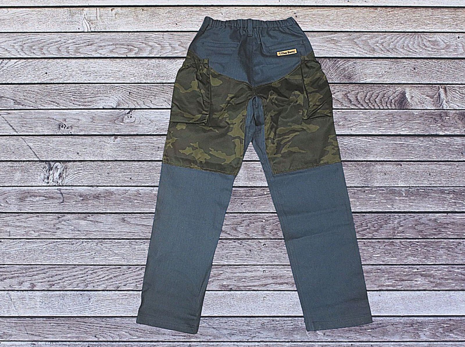 ✅️ デットストック 36 Flap Berry フラップベリー プロテクターパンツ カーゴパンツ 迷彩 カモフラージュ カモフラ バイカー 鷹狩り バイク 好き アウトドア ワークパンツ パンツ ペインターパンツ ジッパーフライ DIY 好きに 青