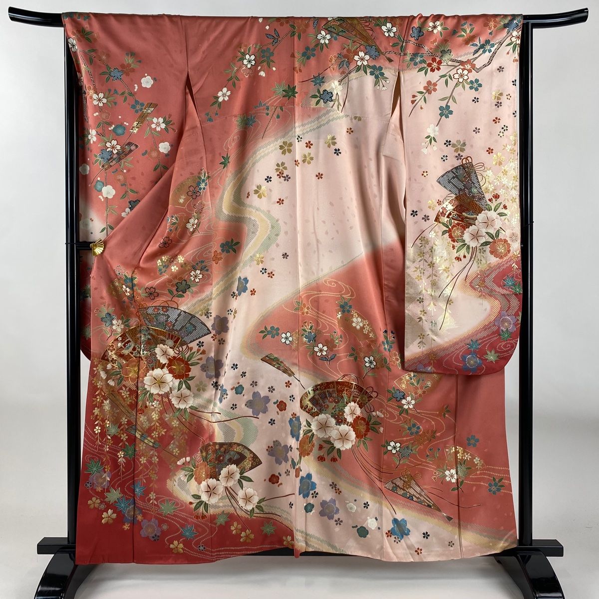 振袖 身丈160.5cm 裄丈66.5cm M 袷 桧扇 桜 金糸 金銀彩 ピンク 正絹
