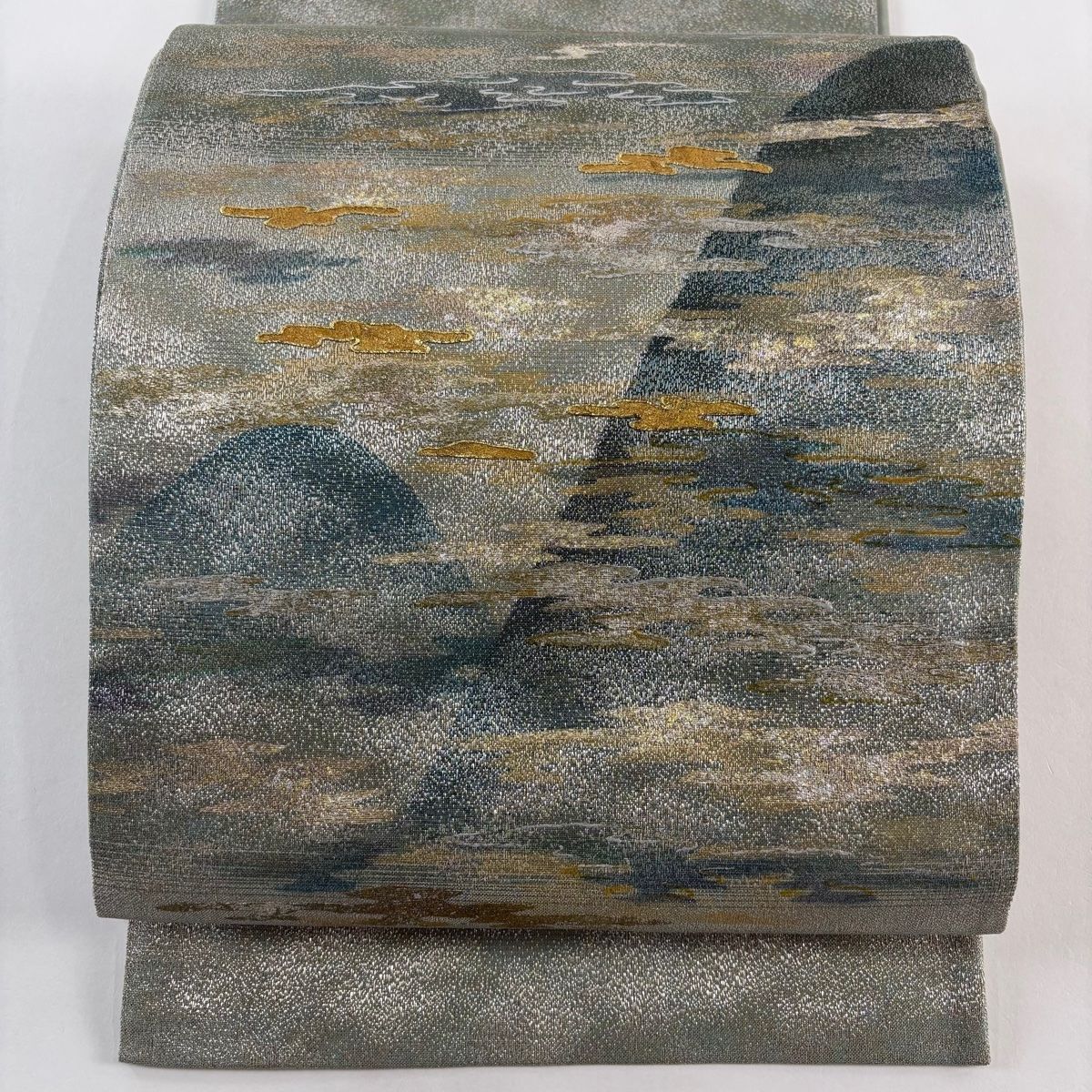 袋帯 秀品 山 霞 金糸 金銀彩 灰緑 お太鼓柄 正絹