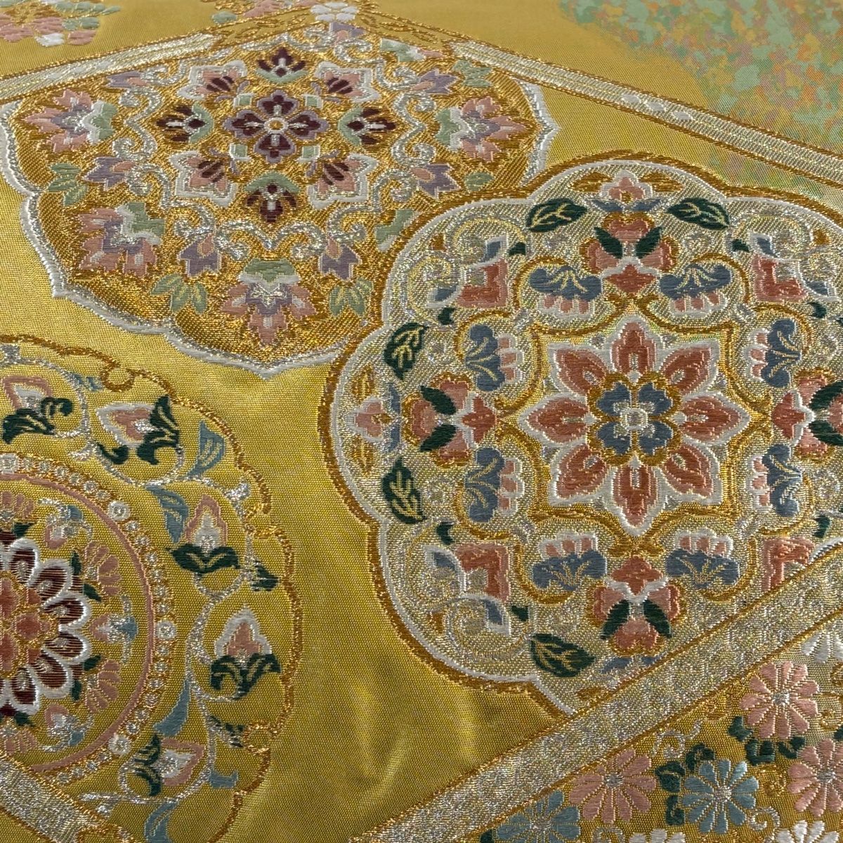 袋帯 秀品 華文 菊唐草 金銀糸 箔 金色 六通 正絹