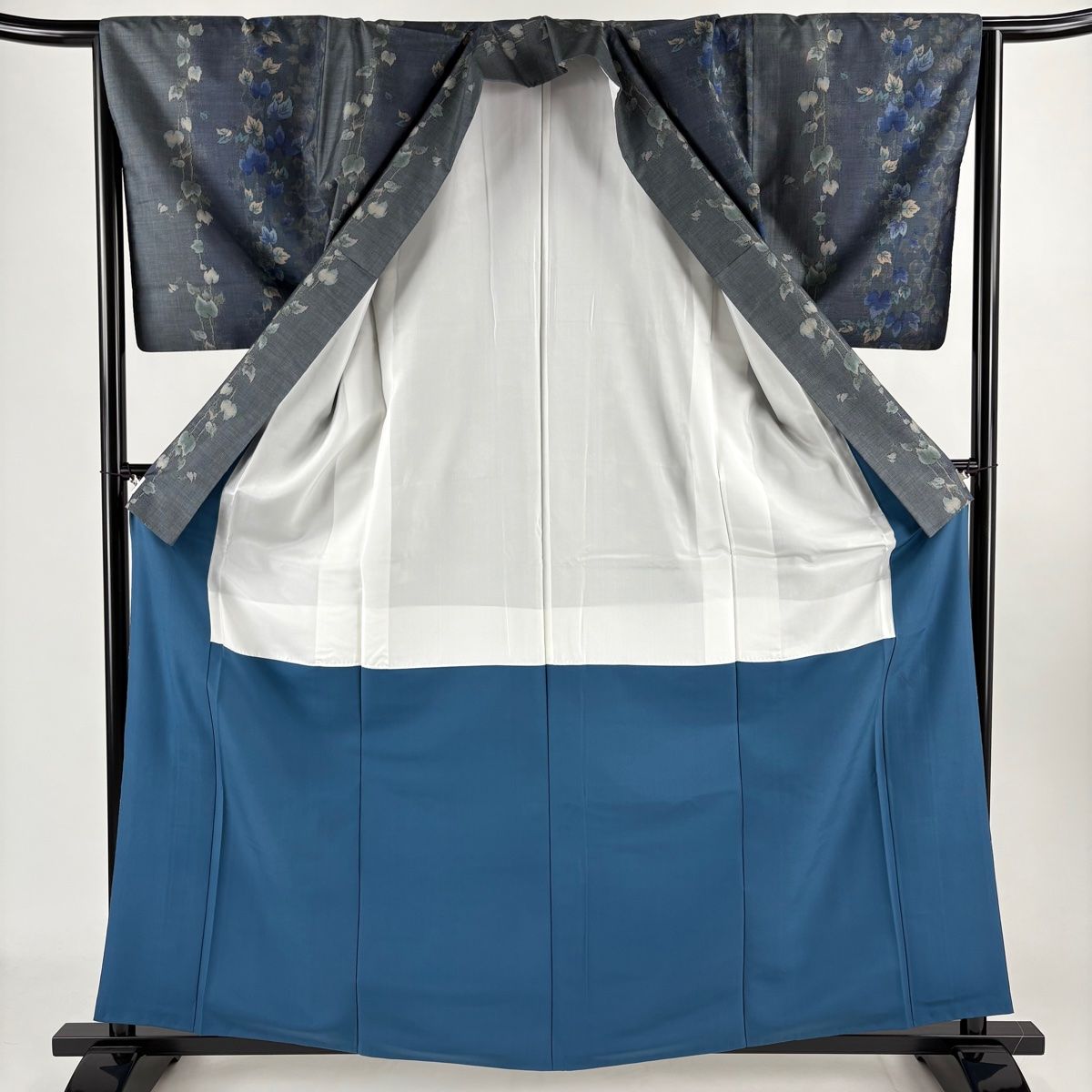 紬 身丈160.5cm 裄丈65cm M 袷 蔦 藍色 正絹 秀品 【中古】 - メルカリ