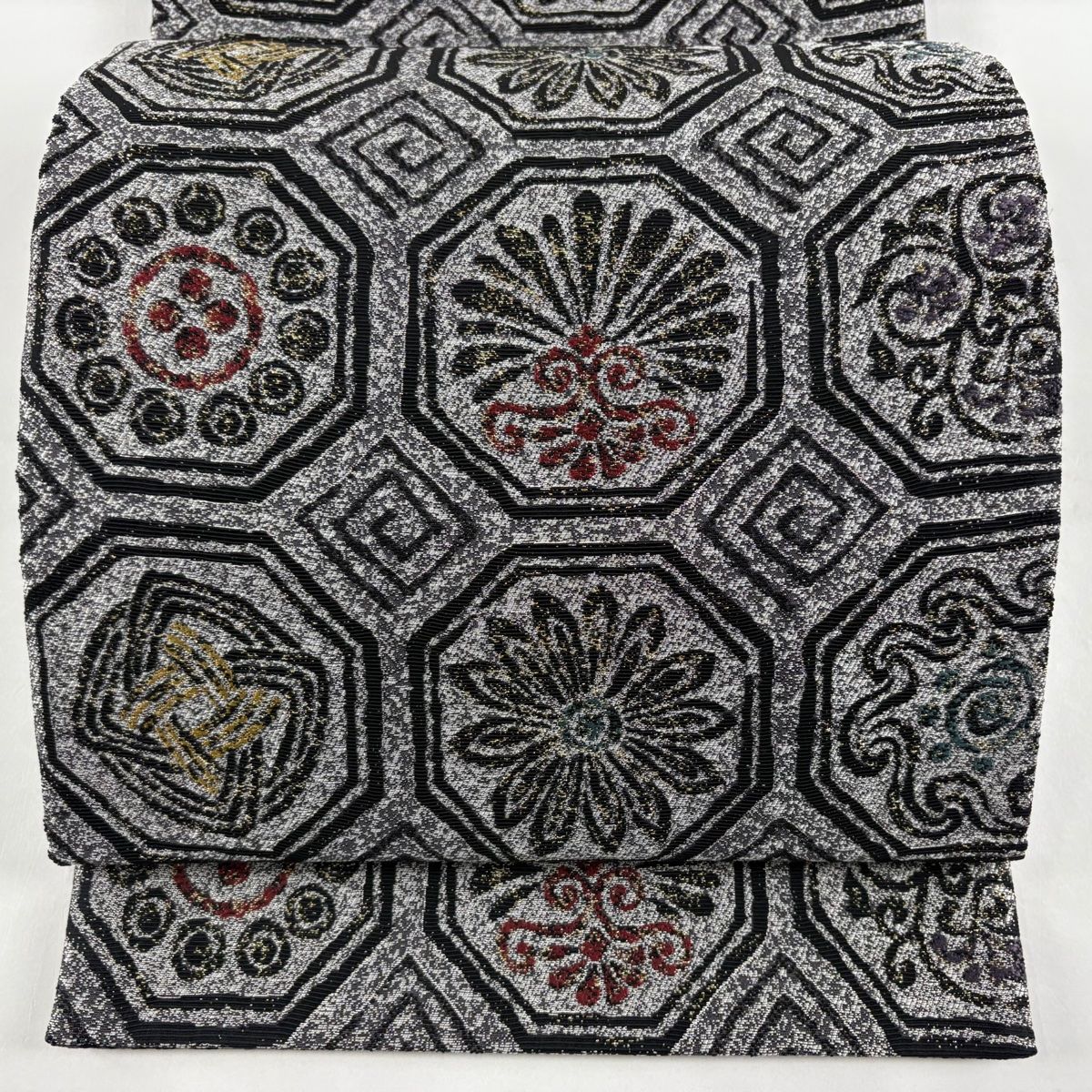 袋帯 華文 幾何学 金糸 灰色 六通 正絹