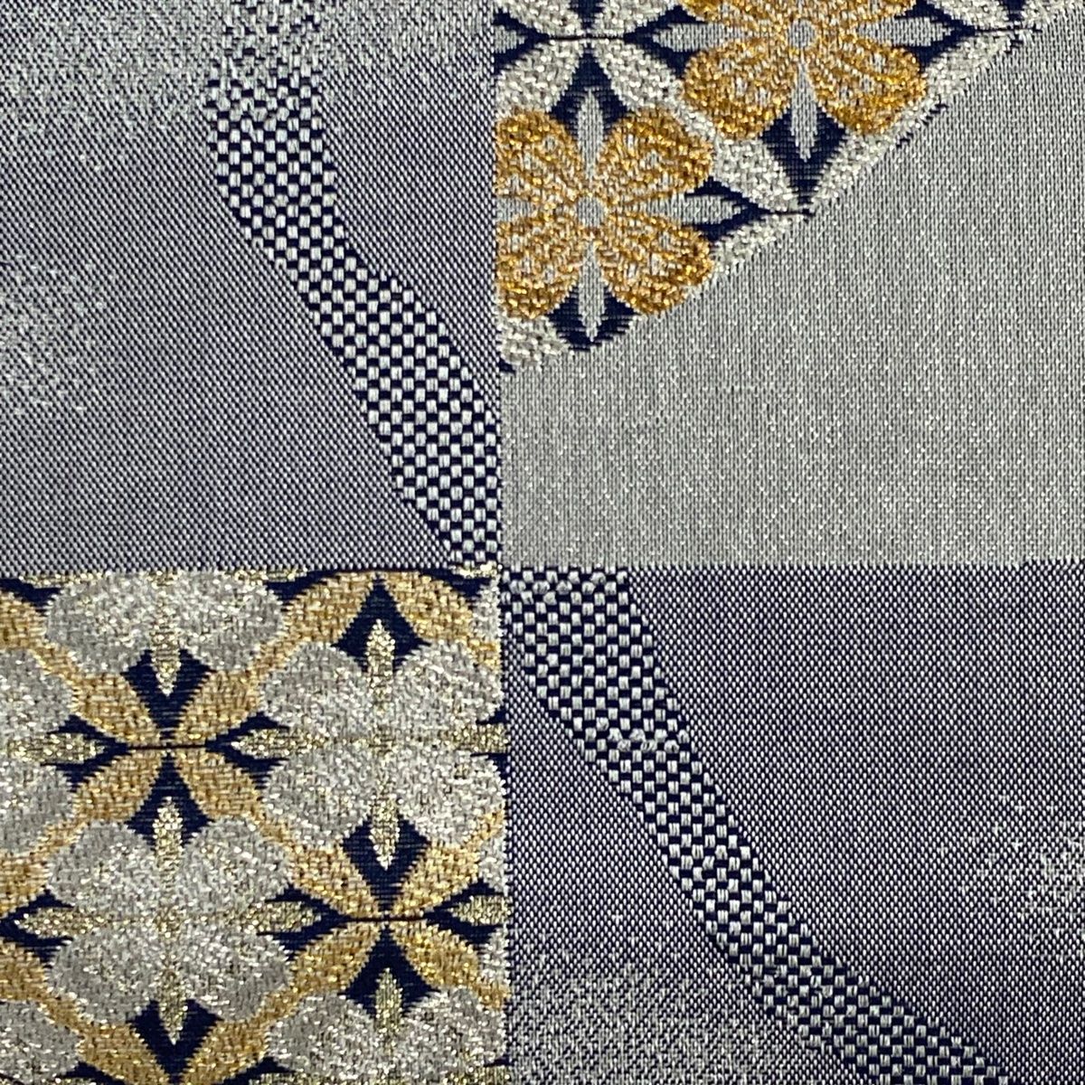 袋帯 秀品 七宝 花 箔 金銀糸 灰色 六通 正絹