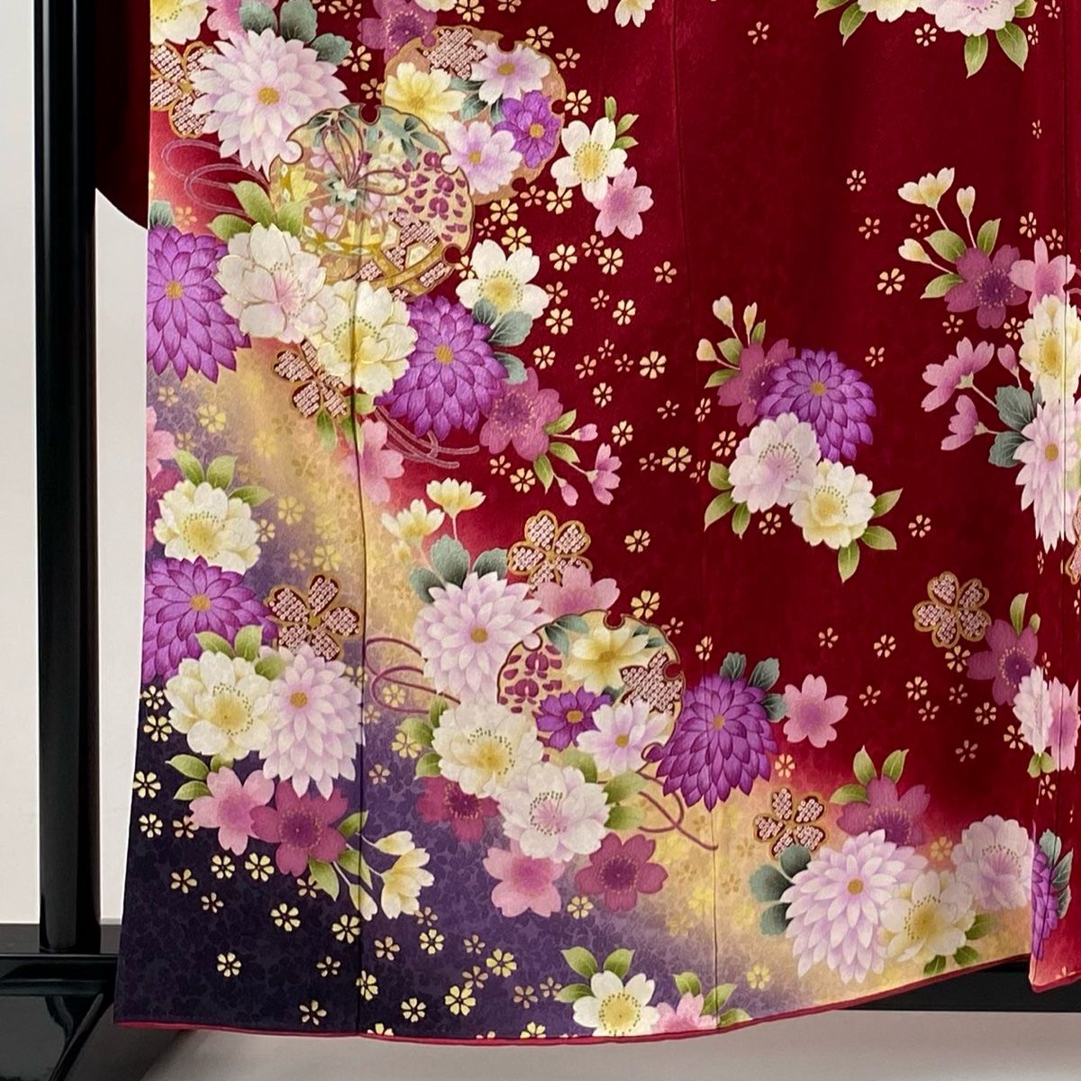 振袖 身丈159cm 裄丈65cm M 袷 雪輪 草花 金糸 金彩 赤 正絹