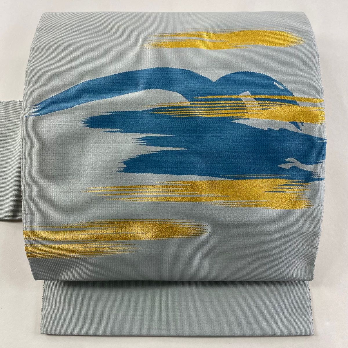 名古屋帯 落款 伊達静 霞 幾何学 金糸 灰緑 正絹