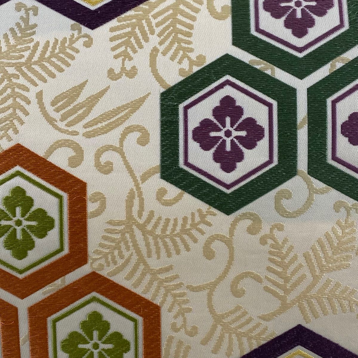 開き名古屋帯 喜多川平朗 亀甲 花 刺繍 クリーム 正絹