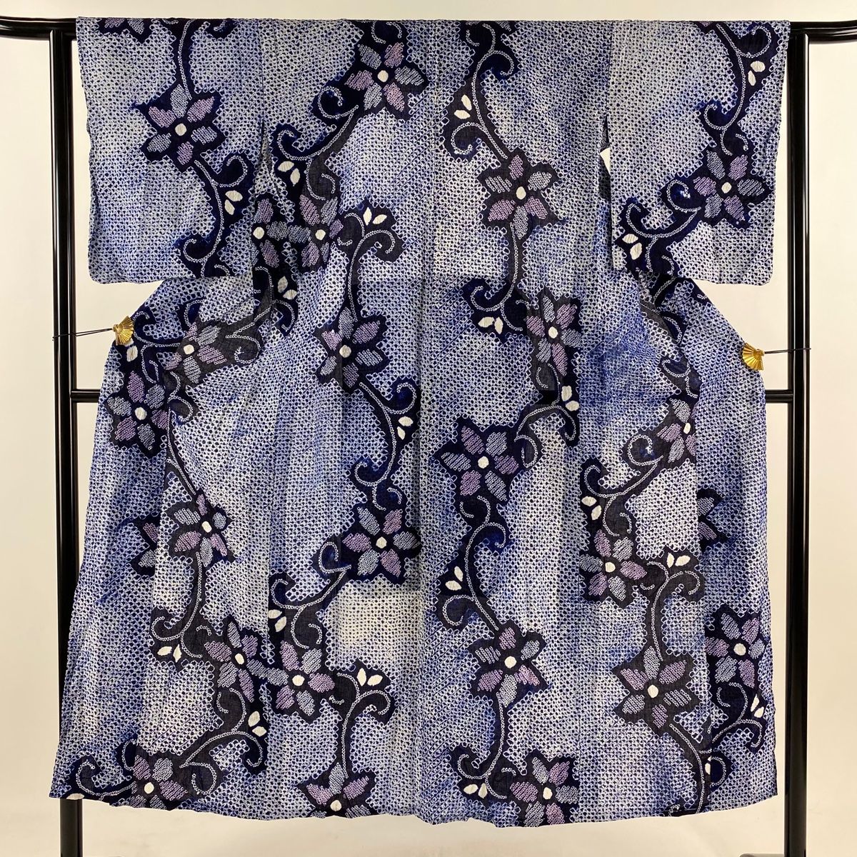 浴衣 身丈143cm 裄丈61.5cm S 絞り浴衣 花唐草 紺色 綿