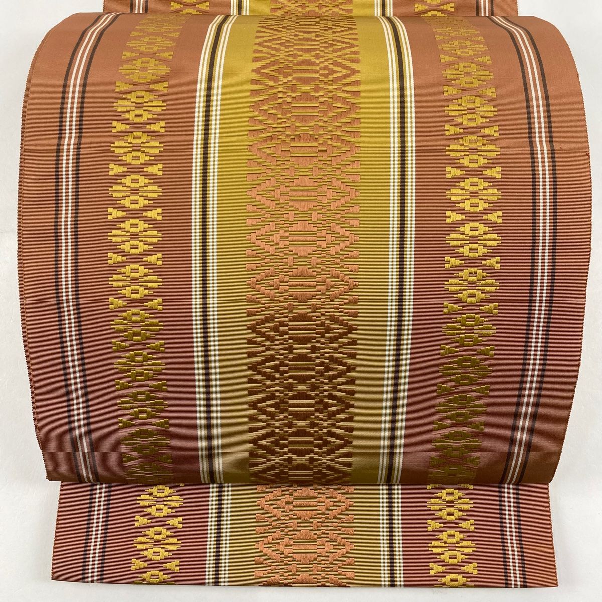 名古屋帯 秀品 八寸名古屋帯 松葉仕立て 献上柄 赤茶 正絹