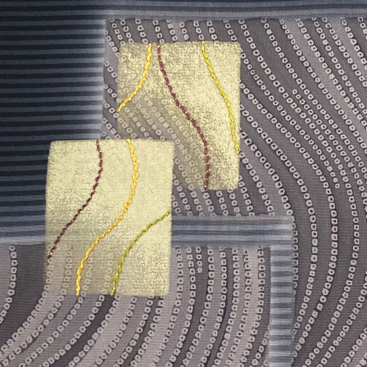 名古屋帯 秀品 幾何学模様 縞 金糸 金彩 黒灰 正絹