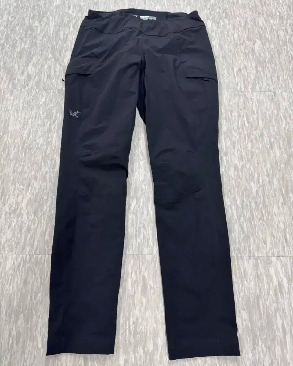 ARC TERYX レディース 登山 パンツ 27 28