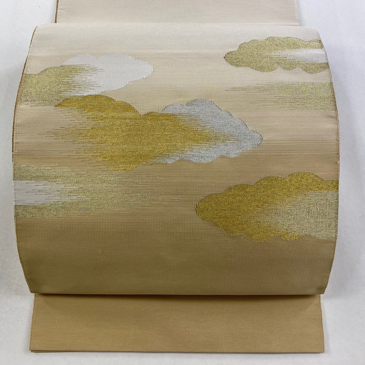 名古屋帯 秀品 八寸名古屋帯 雲文 金銀糸 綴れ ベージュ 正絹