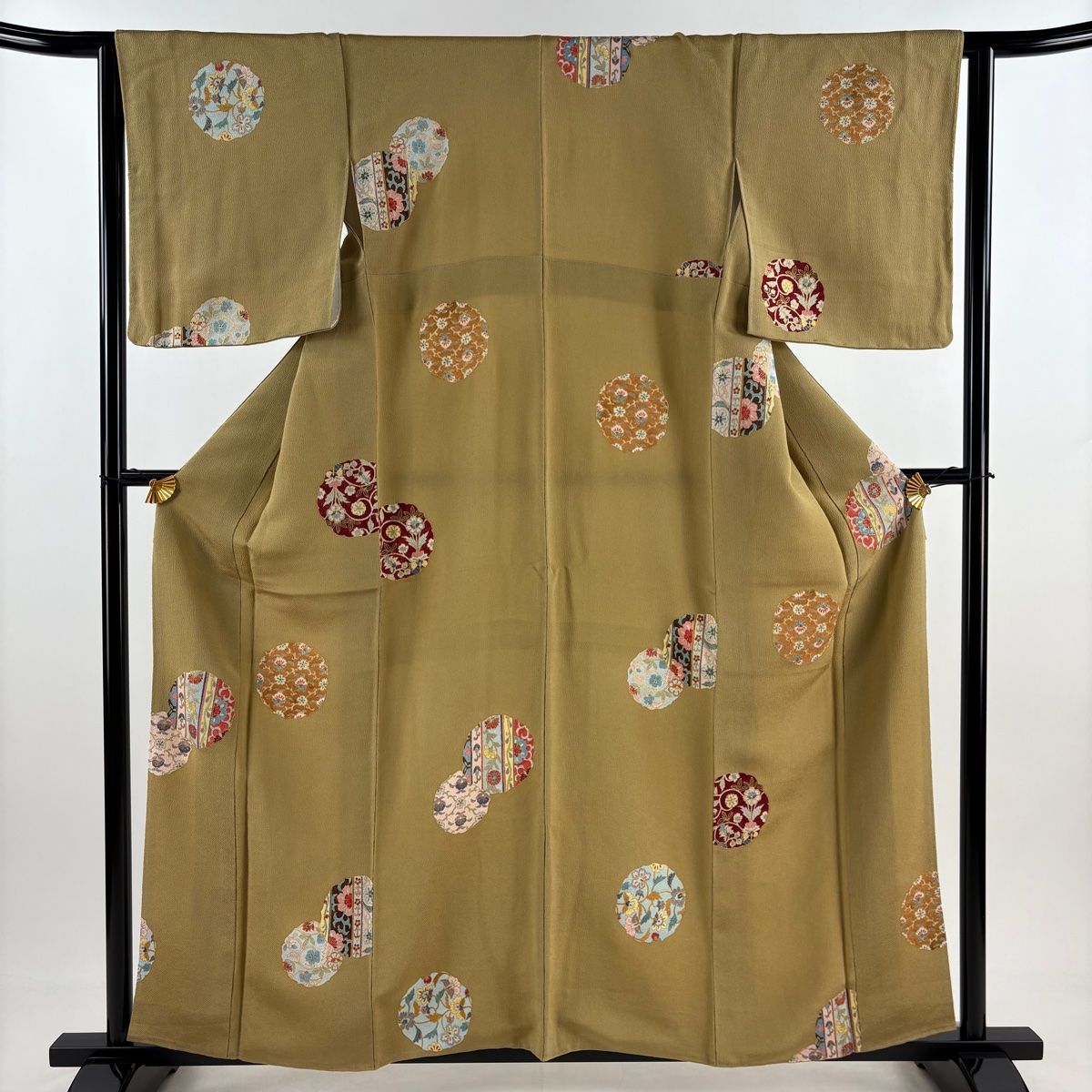 小紋 身丈159.5cm 裄丈63cm S 袷 花唐草 金彩 縮緬 薄茶色 正絹 秀品