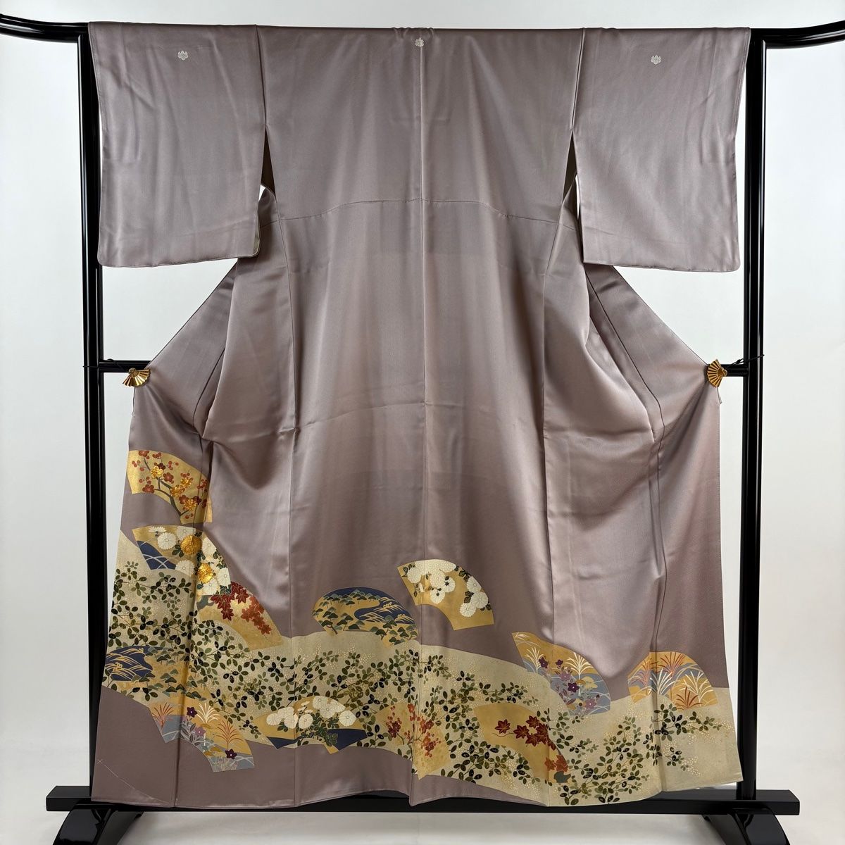 色留袖 身丈158 5 cm 裄丈64 M 袷 ますいわ屋 扇面 草花 金糸 金彩 灰紫 正絹 秀品 三つ紋