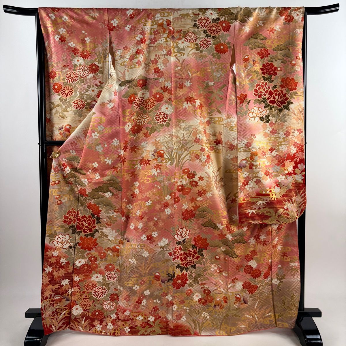 振袖 身丈168.5cm 裄丈66.5cm M 袷 牡丹 鴛鴦 金糸 金彩 ピンク 正絹 秀品