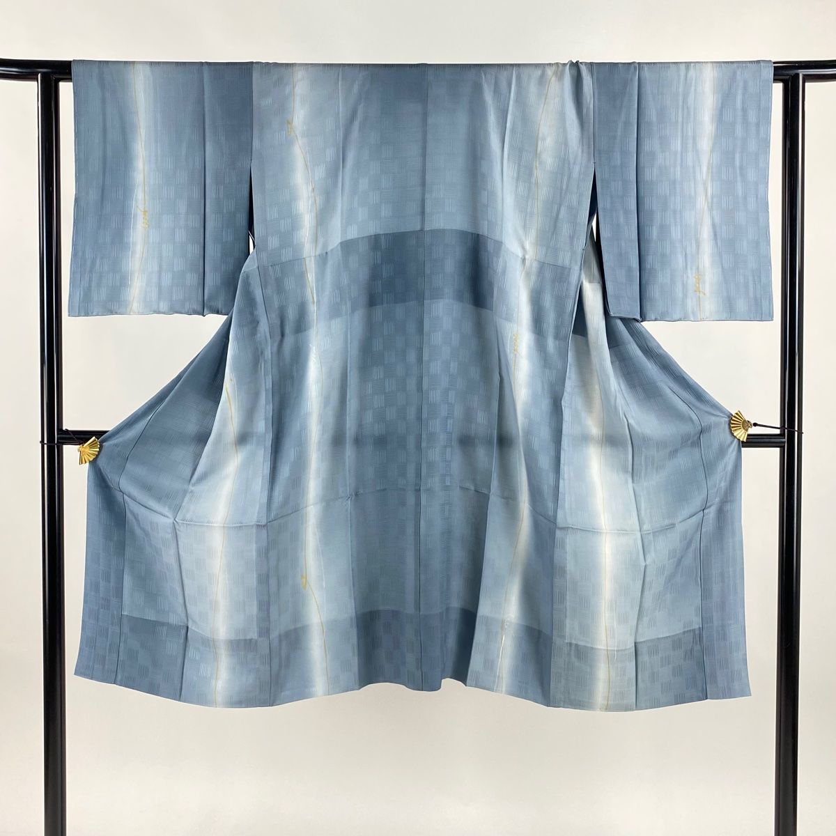 長襦袢 身丈117cm 裄丈62cm S 地紋 幾何学模様 金銀彩 ぼかし 青灰色 正絹 秀品