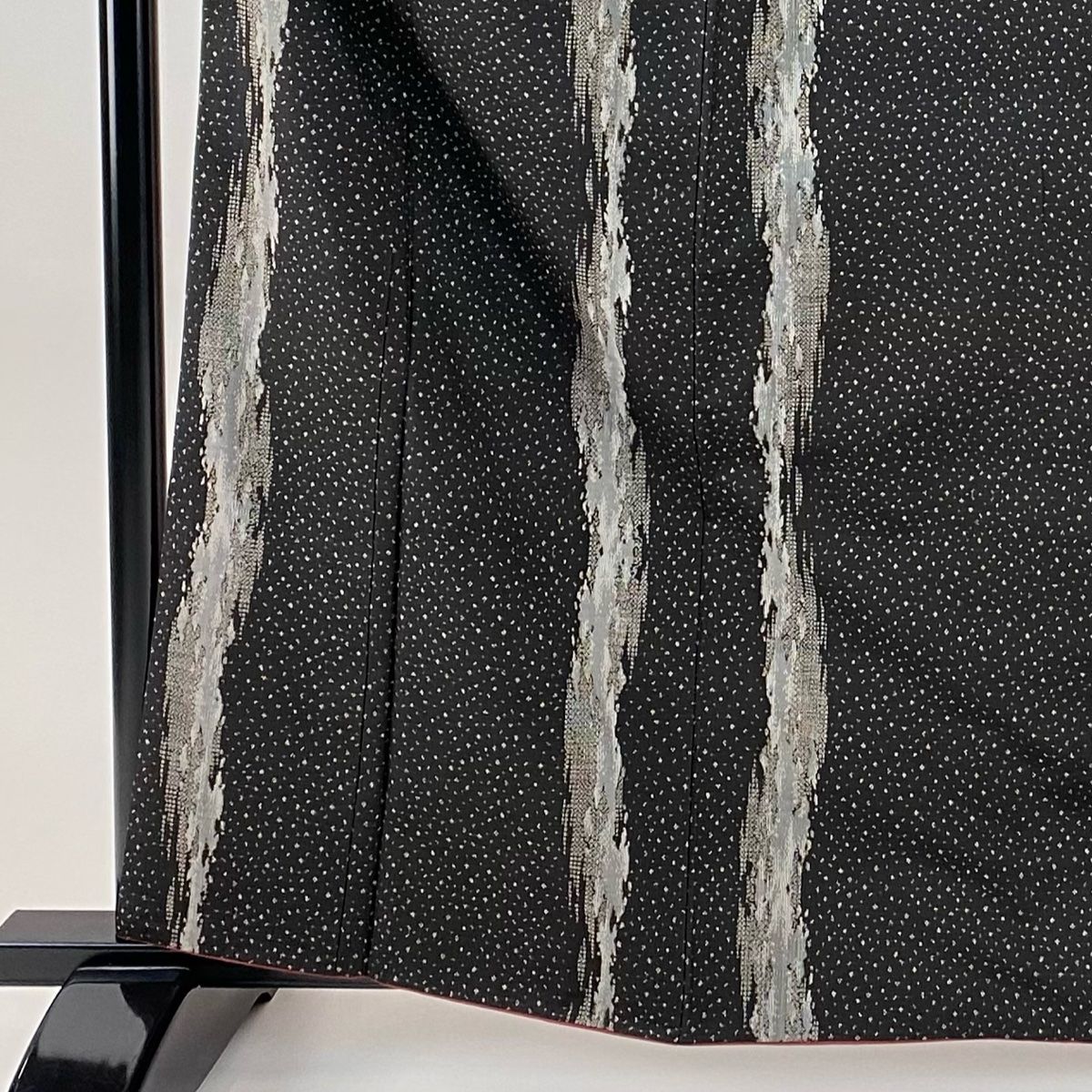 紬 身丈163cm 裄丈63cm S 袷 幾何学模様 焦茶色 正絹 秀品