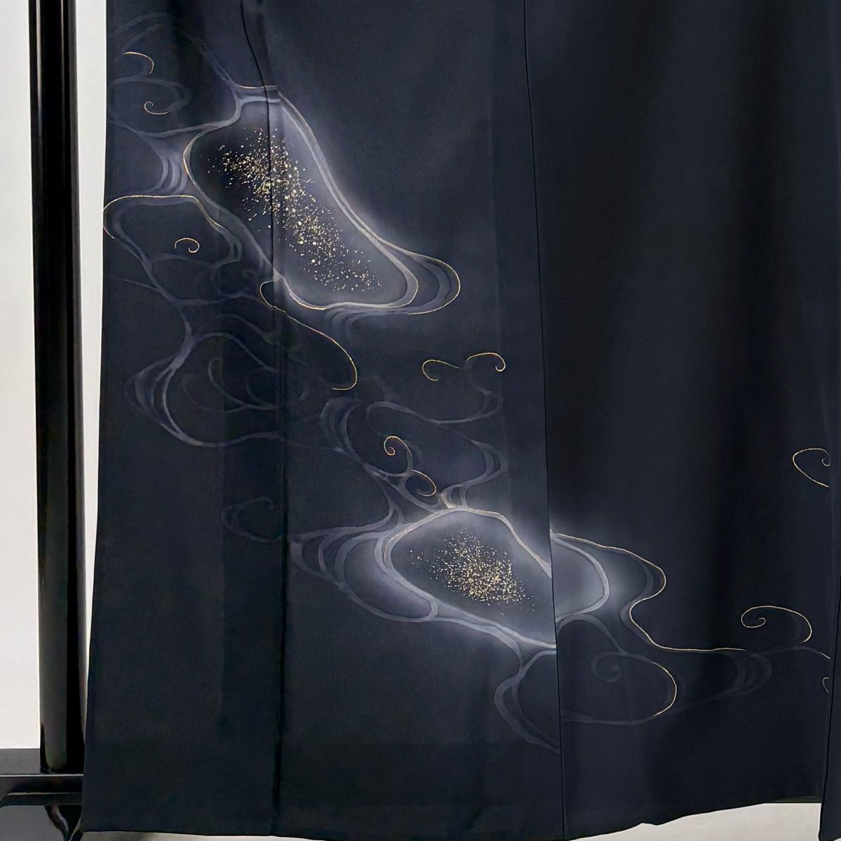 付下げ 身丈163cm 裄丈67.5cm L 単衣 流水 金彩 ぼかし 黒 正絹 秀品