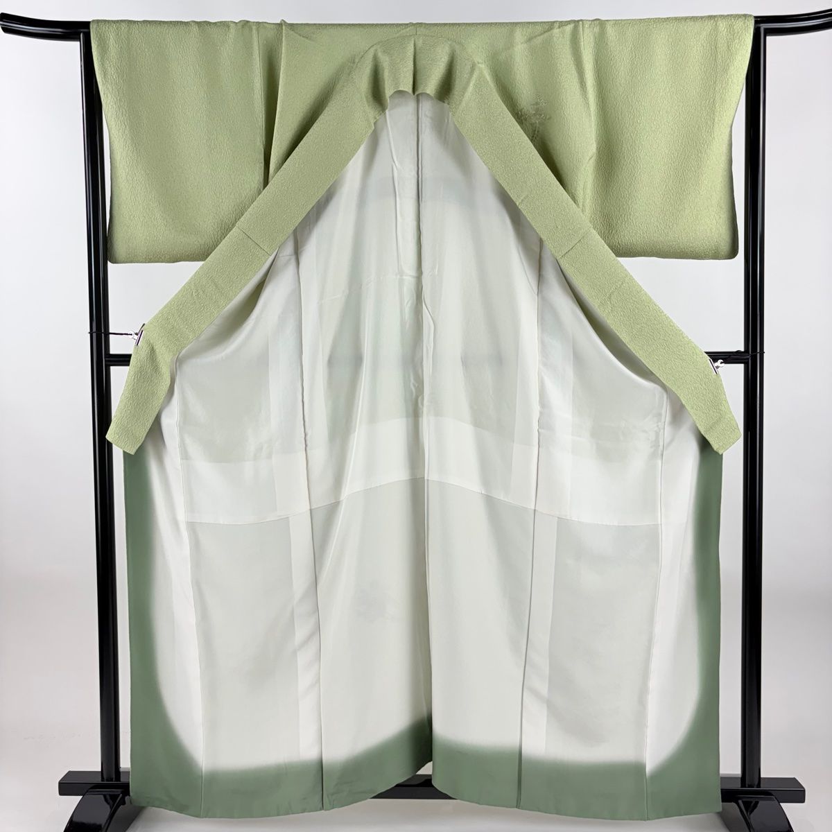 レジャー 付下げ 身丈160cm 裄丈65.5cm M 袷 花車 笹 刺繍 抹茶色 正絹 秀品