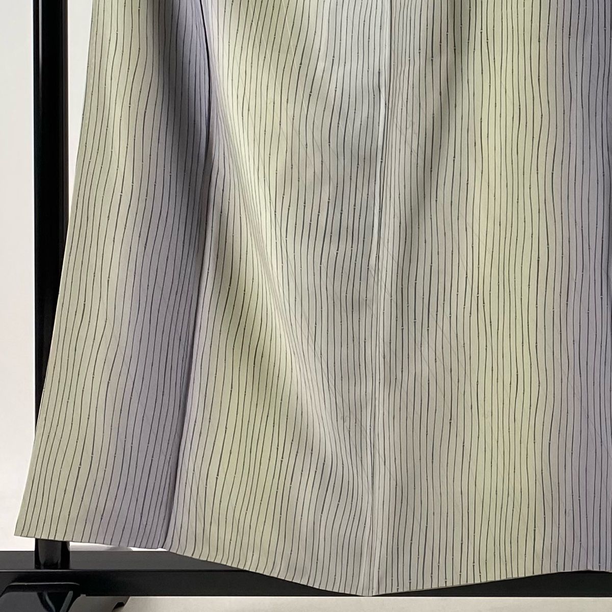 小紋 身丈157cm 裄丈67.5cm L 袷 竹縞 地紋 縦ぼかし 灰紫 正絹