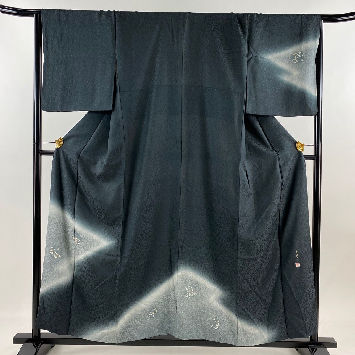 付下げ 身丈156.5cm 裄丈67cm M 袷 林淳一 落款 桜の花びら 幾何学 金彩 深緑 正絹