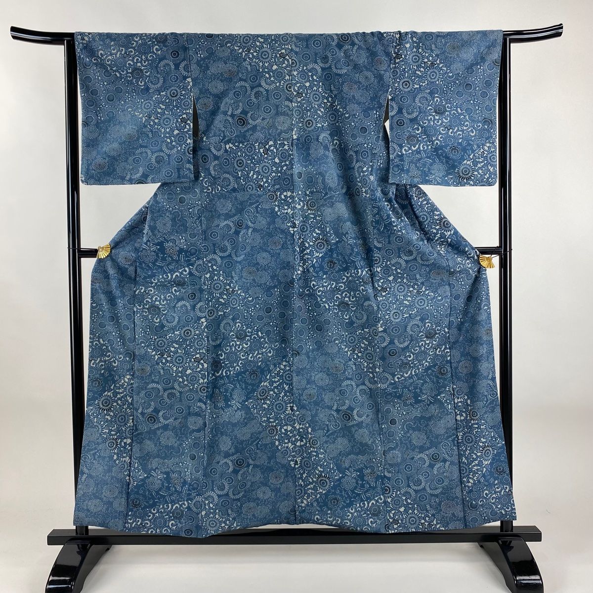 小紋 身丈157.5cm 裄丈64cm M 袷 紬地 菊 花唐草 青灰色 正絹