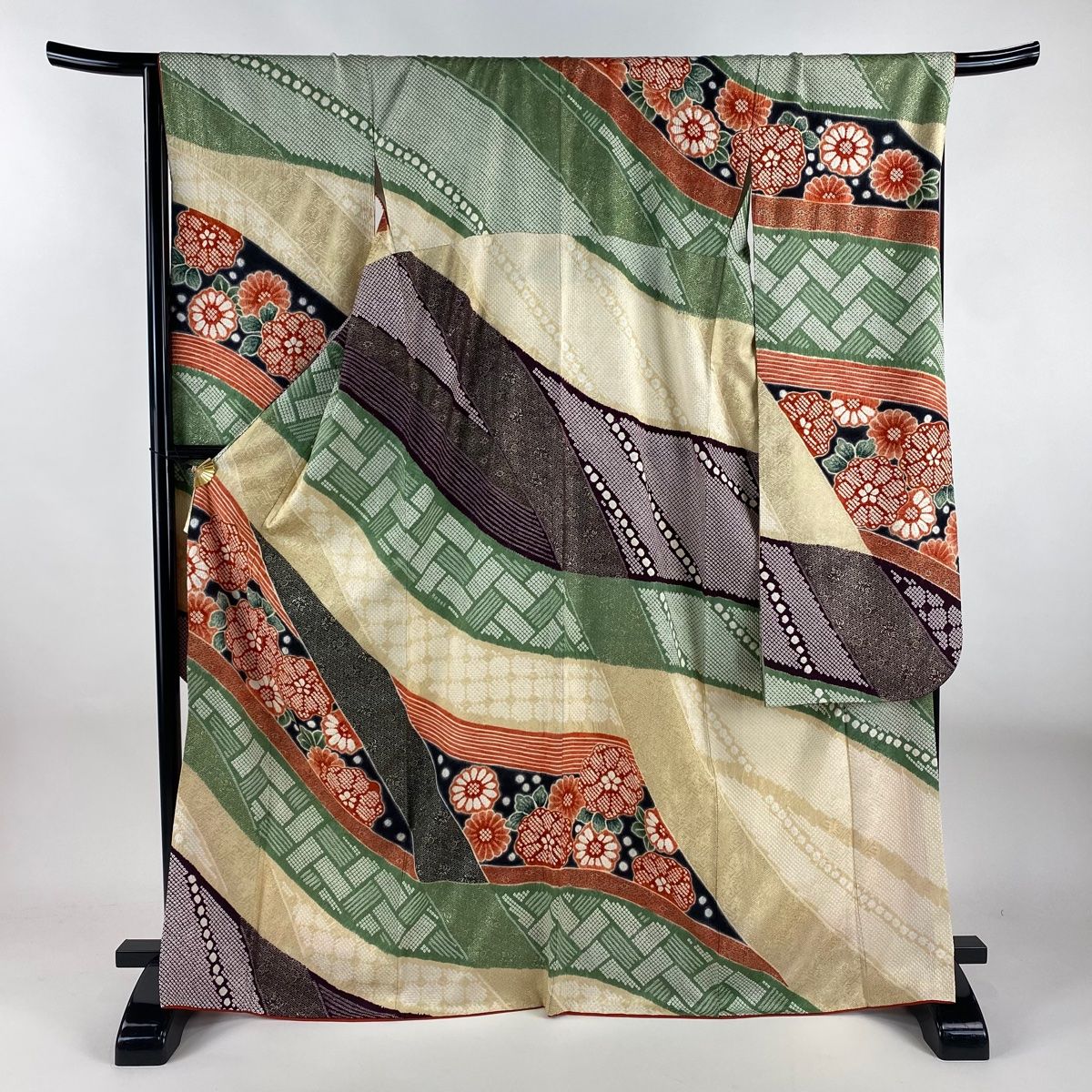 振袖 身丈167cm 裄丈70cm L 袷 草花 紗綾形 金彩 絞り 灰緑 正絹